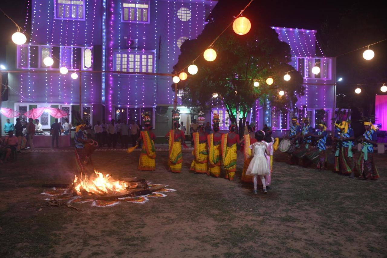 Jhargram Eshani Hotels And Guest House Eksteriør bilde
