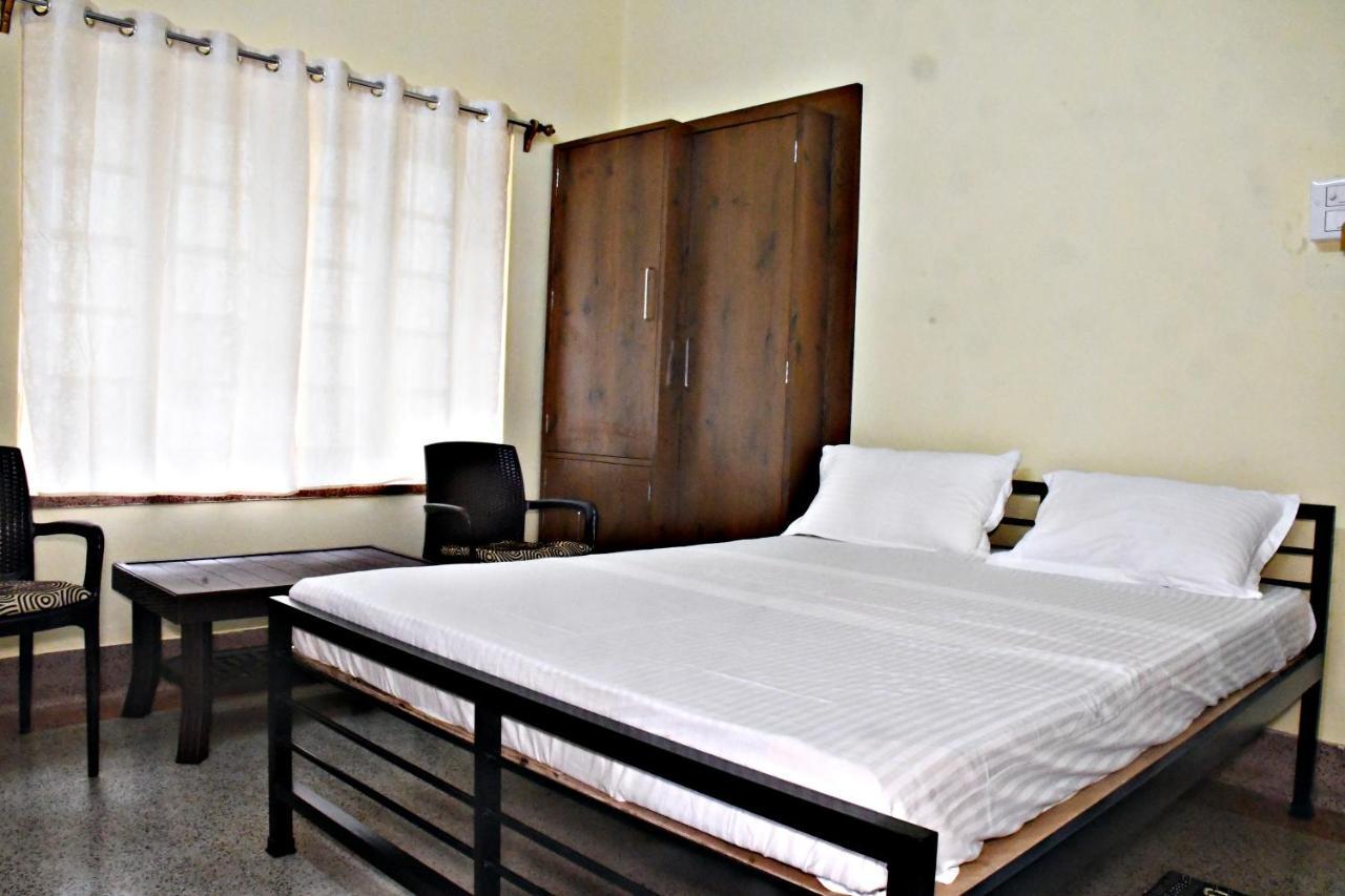 Jhargram Eshani Hotels And Guest House Eksteriør bilde