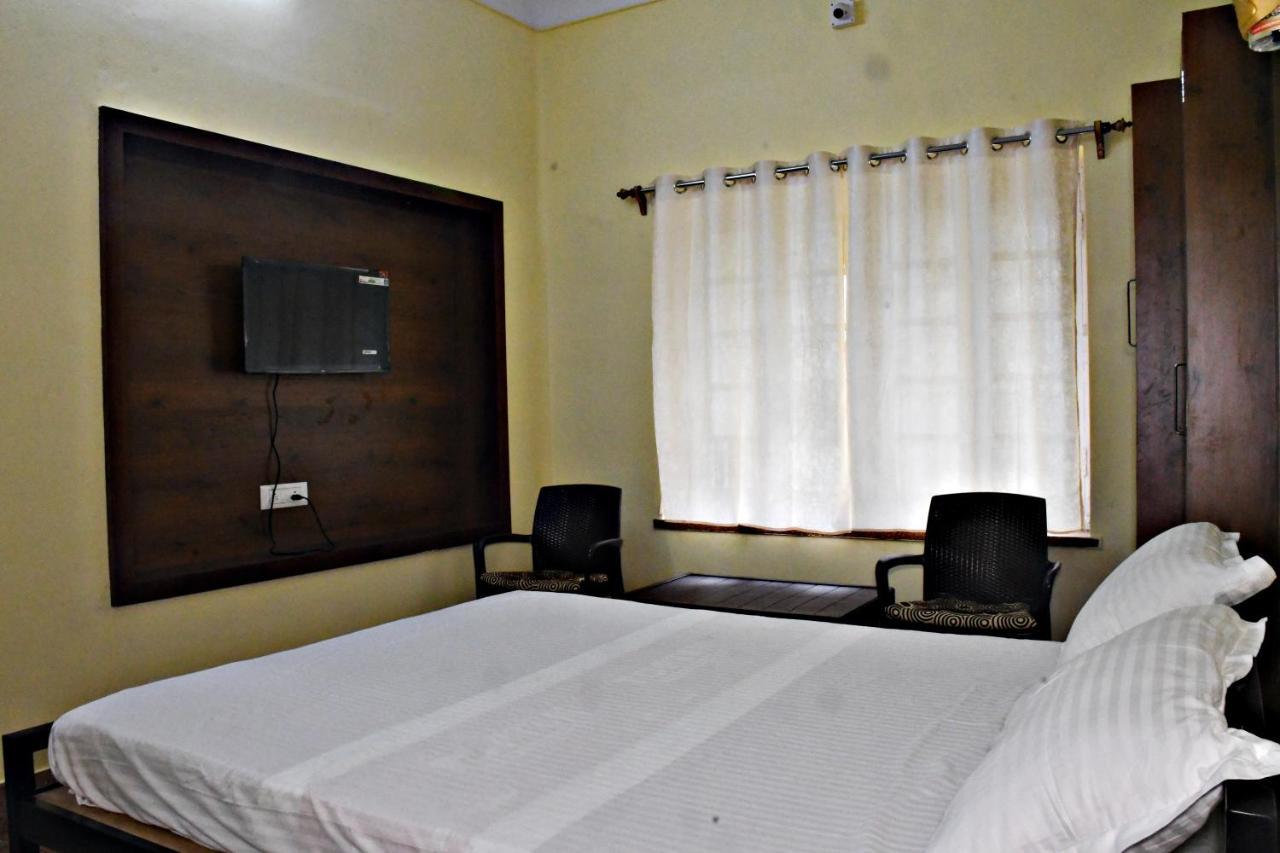 Jhargram Eshani Hotels And Guest House Eksteriør bilde
